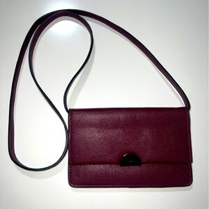 Crossbody purse